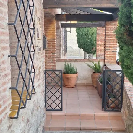 Casa Del Maestro * Paradinas