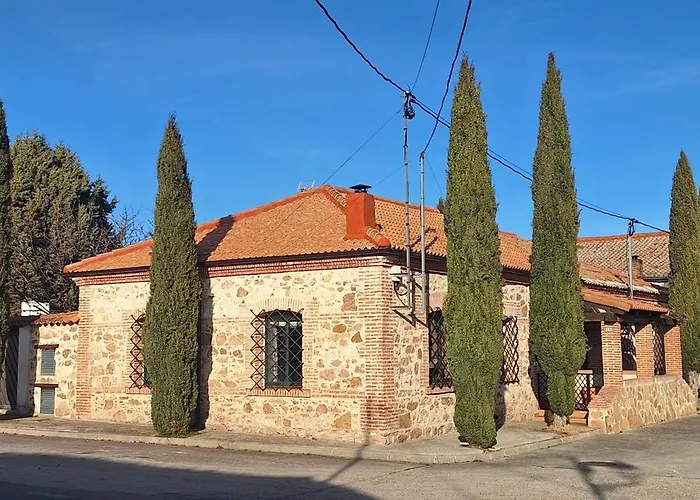 Casa Del Maestro * Paradinas